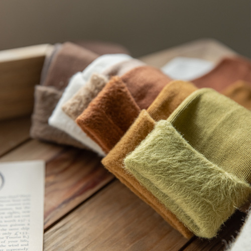 Winter Warm Snow Pile Thicker Warm Fleece Women's Cotton Socks Japanese Medium Cuff Solid Color Cashmere-like Socks