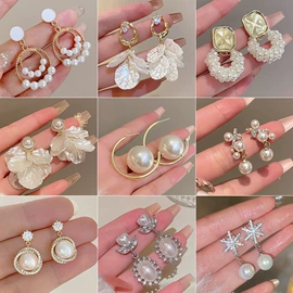 耳环;项链;耳钉