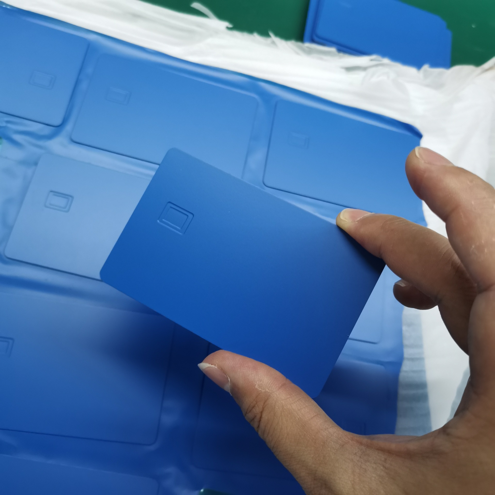 Нержавеющая сталь матово-синяя (маленькое отверстие для стружки)