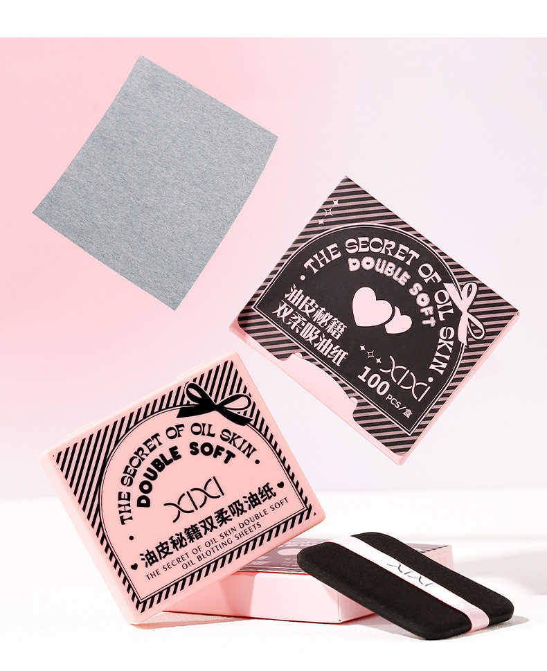 xixi Oil-absorbing Paper comes with a powder puff, touch-up makeup mirror, and is a portable oil-removing and oil-absorbing facial tissue that is both oil-controlling and refreshing undefined