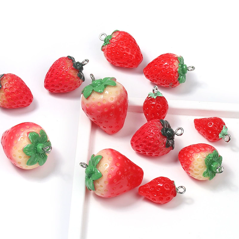 Оптовая продажа клубника DIY аксессуары фрукты серии акриловый милый симулятор мини-подвеска A800321