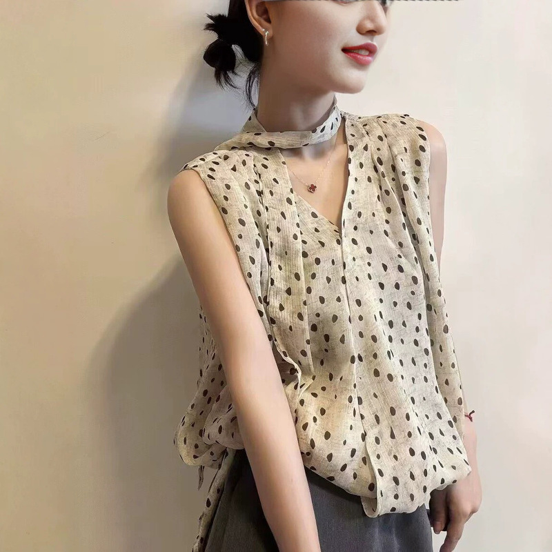 European-Style Sleeveless Tank Top Shirt for Women, 2026 New Thin Style, Flattering and Slimming, Trendy and Unique, Stunning Blouse European-Style Sleeveless Tank Top Shirt for Women, 2026 New Thin Style, Flattering and Slimming, Trendy and Unique, Stunning Blouse