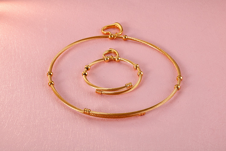 creative titanium steel heart wire open collar bracelet set wholesale Nihaojewelry