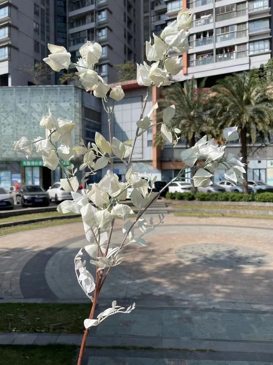 Boda blanca FÁBRICA DE FLORES ARTIFICIALES Línea Blanca Flor flor flotante boda camino plomo Fondo decoración flor falsa al por mayor