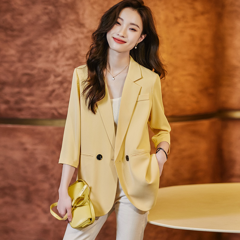 In the spring and summer of 2023, the new Korean version of the business yellow suit coat Women's Small suit slim frock explosions