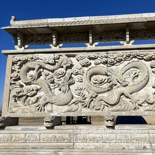 厂家定制石雕九龙壁 寺庙景区石雕龙壁御道 祠堂墓地青石九龙壁