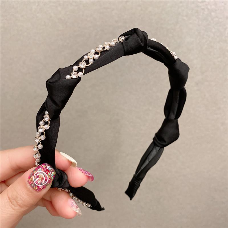 Korean Knotted Retro Pearl Rhinestone Hair Band Hair Accessories display picture 1