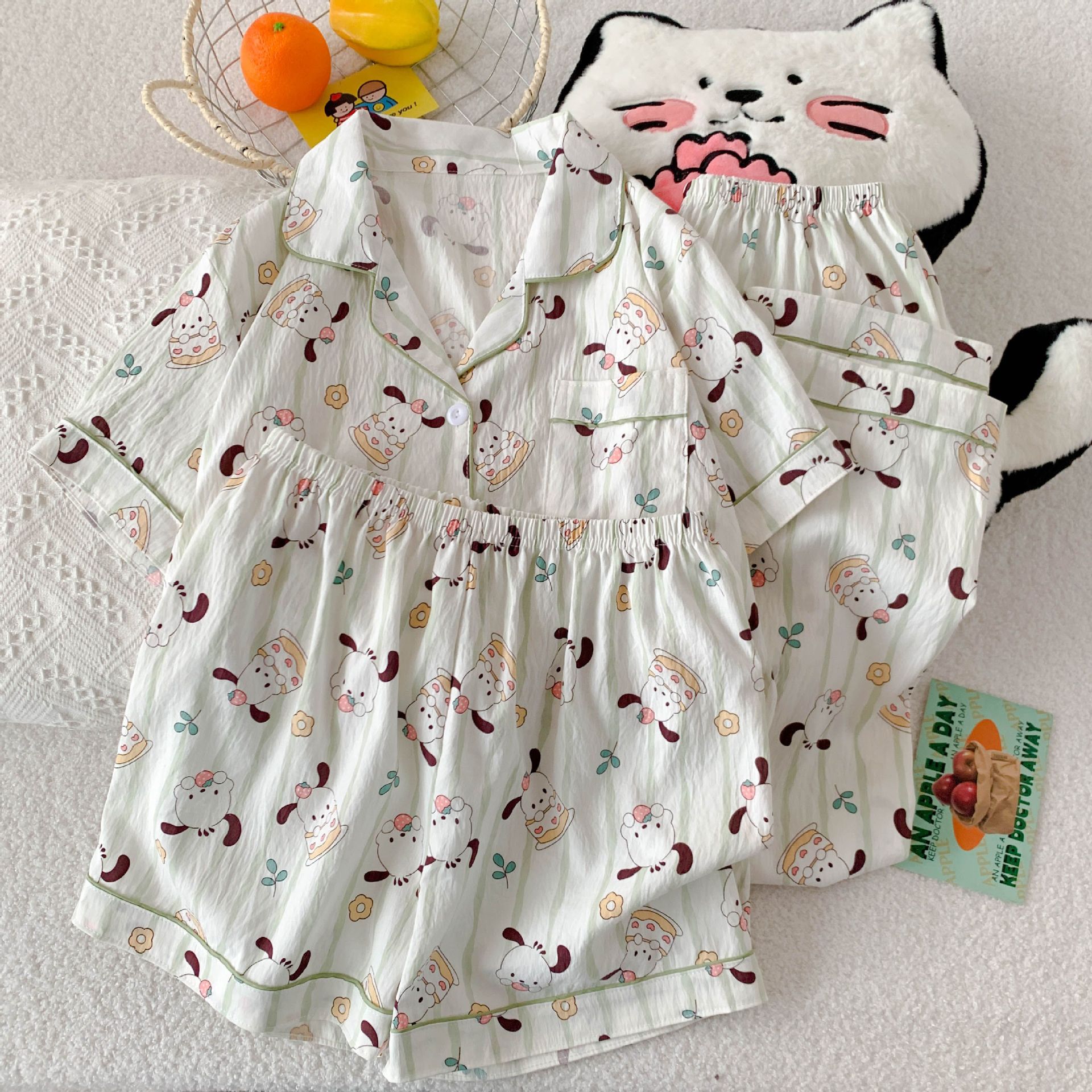 Vietnam transfronterizo al por mayor pantalones cortos de manga corta de verano pijamas de tres piezas mujeres lindas y cómodas servicio a domicilio de algodón en la nube