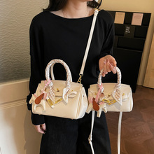 �߼������С����Ů2026�¿Ů�����аٴ�б����r�������K���