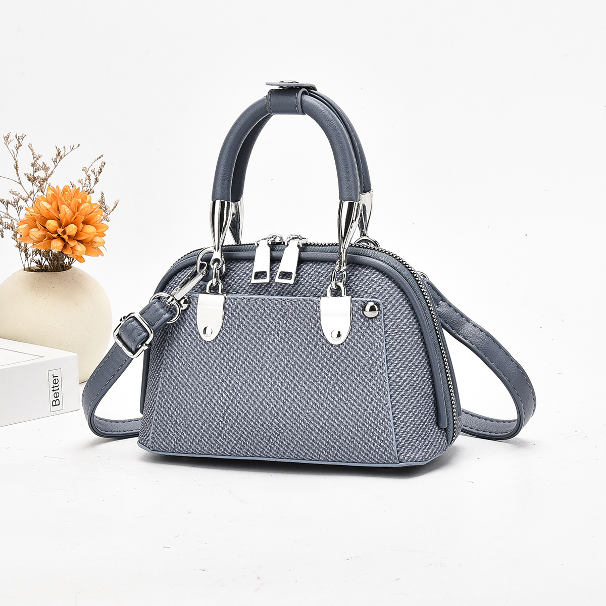 2025 nuevo estilo temperamento bolso de mujer bolso grande bolso de hombro de mujer salvaje otoño e invierno versión coreana de moda mensajero de moda mujer