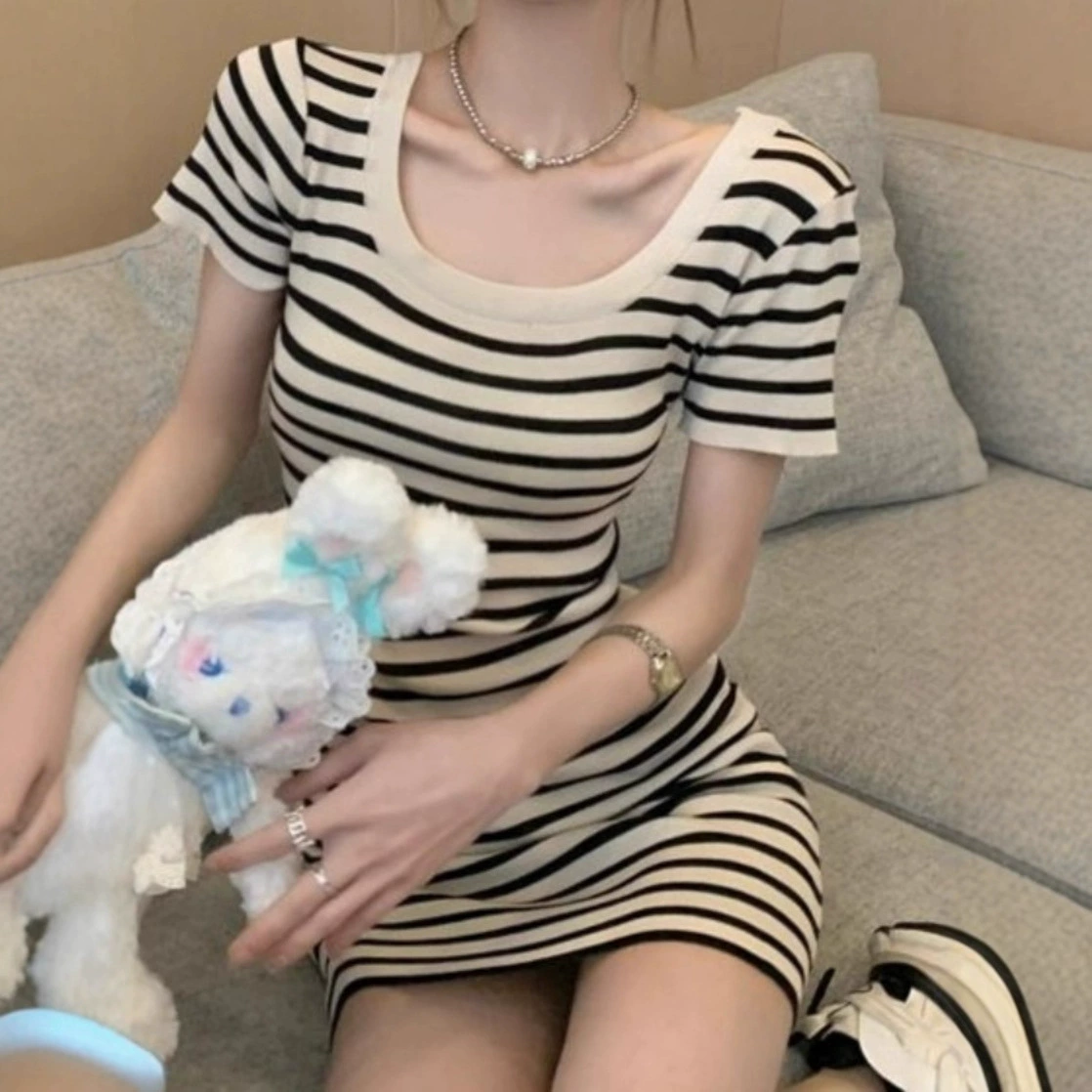 Полосатое платье-футболка, летняя милая, горячая девушка, французская талия, элегантная утягивающая юбка, короткая юбка