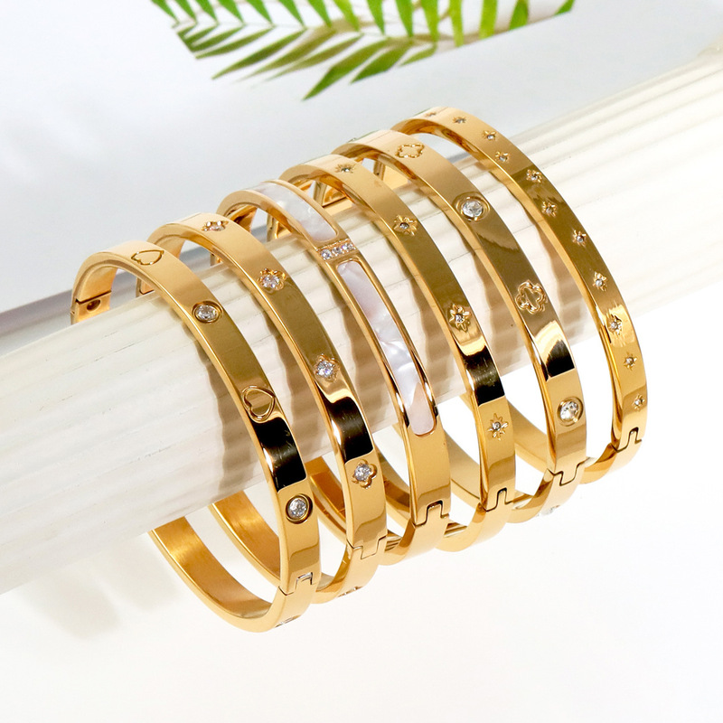 INS fashion 18K gold plated stainless steel heart-shaped four-leaf clover six-pointed star bracelet suitable for women's daily wear