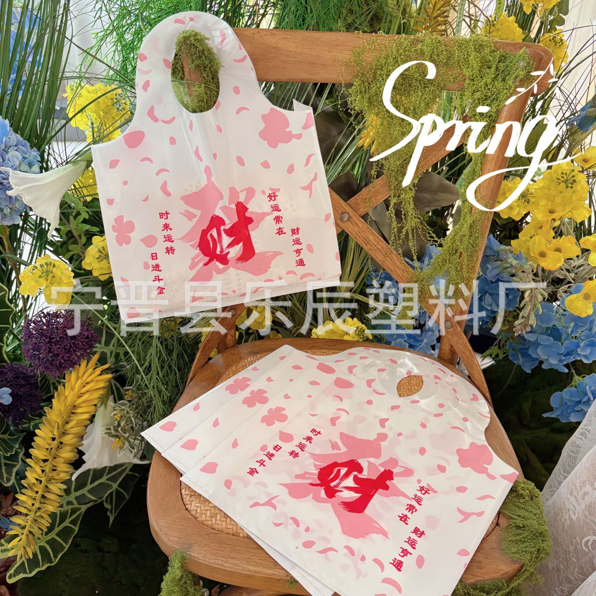 Bolsas redondas al por mayor logotipo de impresión de tendencia bolsas de plástico de moda bolsas de ropa de moda image 3