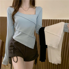 底のシャツの女性の春秋のギャルの新型の修身の不規則な上着の潮insの少女の方襟のtシャツの長袖
