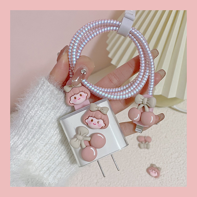 Aplicable a la cubierta protectora del cable de datos iPhone13/14/15 cubierta protectora estándar europea y americana de Apple 20W cargador