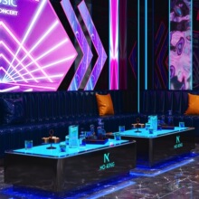 新款KTV发光茶几轻奢钛金钢化玻璃不锈钢卡座派对房酒吧岩板酒桌