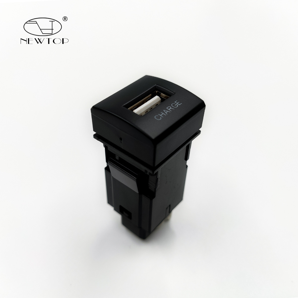 Toma de Carga Rápida USB QC3.0 para Automóvil, Compatible con Modelos Toyota Levin, Corolla, Camry, RAV4 de los Años 2020-2025 image 4