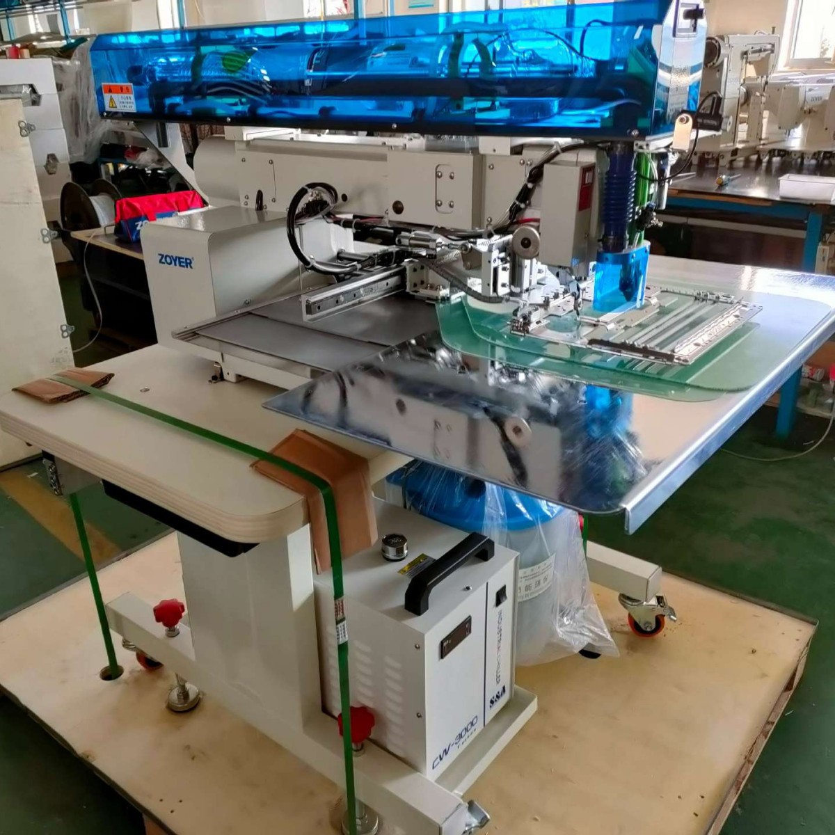 ZY3520M-KD máquina de abrir bolsillos láser ropa vaquero bolsillos coser de automóviles computadora puerta máquina de coser multifuncional Zuoyi