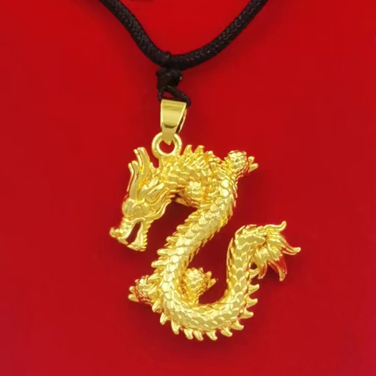 Latón popular chapado en oro auspicioso dragón colgante electrochapado joyería de oro de imitación estilo étnico dragón año auspicioso zodiaco colgante collar
