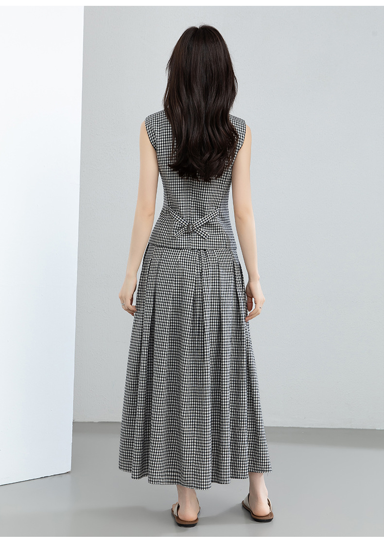 Áo gile nữ cổ tròn kẻ sọc đen trắng phối chân váy linen cạp chun — Áo gi lê - 66080 ô đen trắng chi tiết 24
