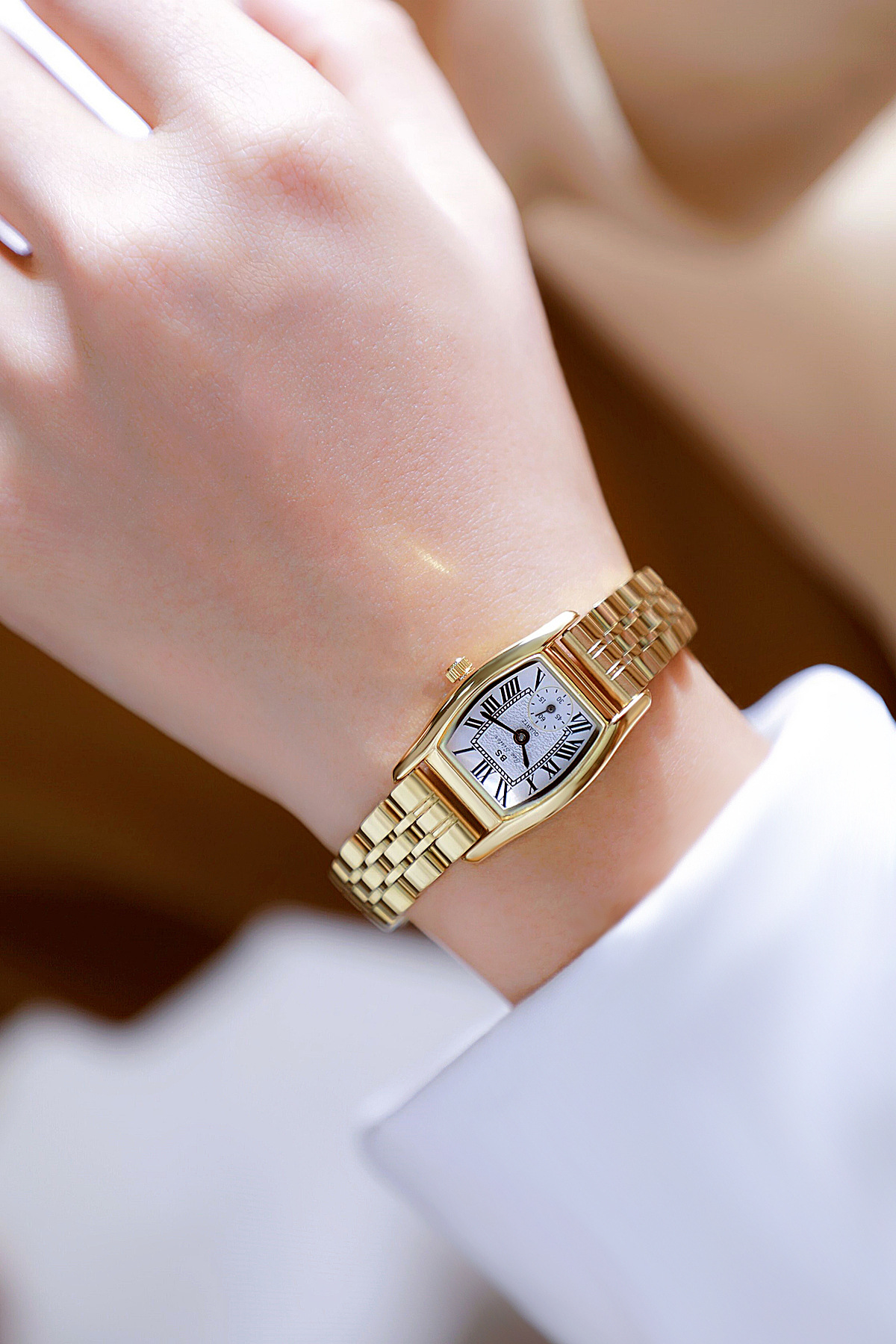Barrel Shape Dial Shape Casual, Daily, Street Occasion Vintage Style Classic Style Geometric Butterfly Double Snap Quartz Watch Women's Watches