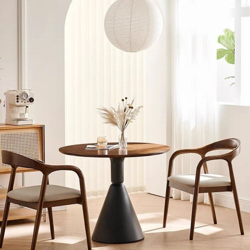 Solid Wood Small Round Table for Home Use, Suitable for Small Apartments, Modern Minimalist Nordic Dining Table, Suitable for Milk Tea Shops, Casual Gatherings, and Discussions Solid Wood Small Round Table for Home Use, Suitable for Small Apartments, Modern Minimalist Nordic Dining Table, Suitable for Milk Tea Shops, Casual Gatherings, and Discussions