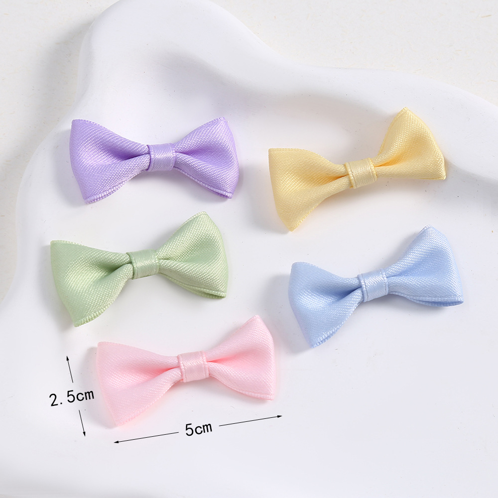 classic solid color bow tie with bow