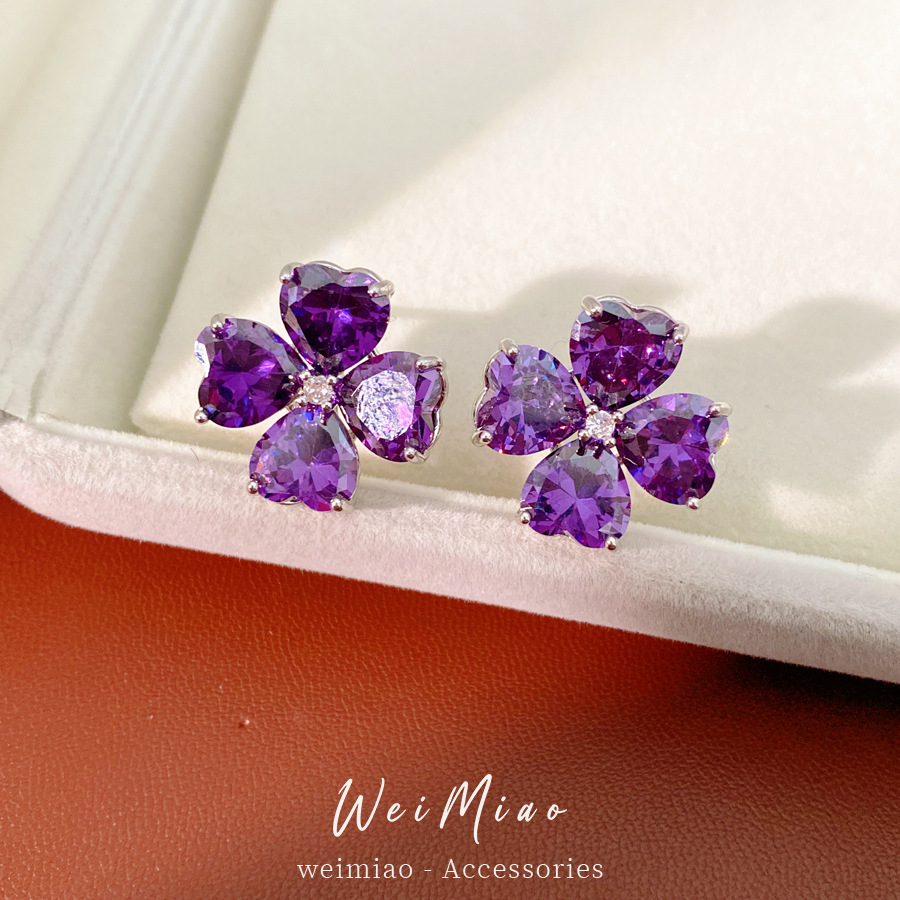 Viento frío personalidad flor de amor collar de piedra tierna lujo ligero estilo alto conjunto de joyería de nicho universal