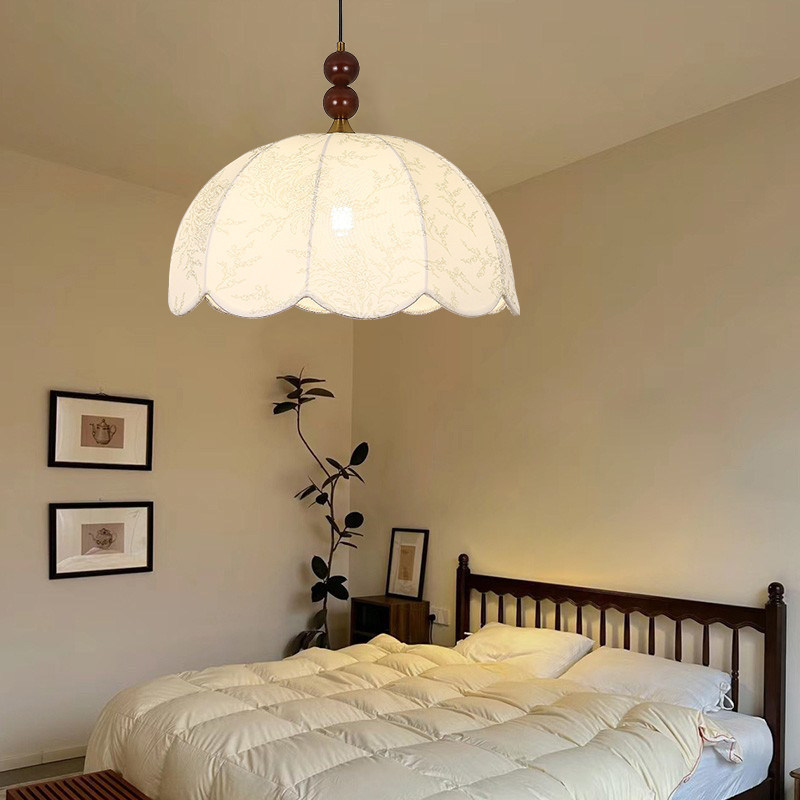 Retro-Style French Bedroom Fabric Pendant Light with Floral Patterns, Vintage Dining Room Bar Counter, South Asian Solid Wood Romantic Hallway Main Lighting Fixture Retro-Style French Bedroom Fabric Pendant Light with Floral Patterns, Vintage Dining Room Bar Counter, South Asian Solid Wood Romantic Hallway Main Lighting Fixture