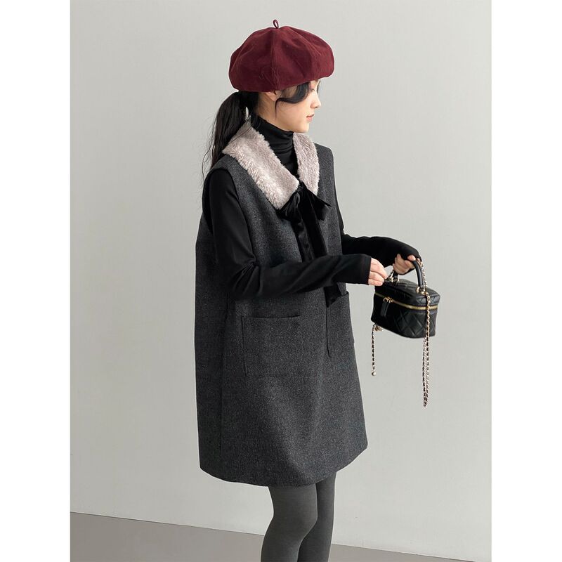 That's the Chanel-Style Three-Piece Set~ Korean-Style Woolen Retro Fur Collar Vest Dress and High-Neck Base Shirt for Women 2679