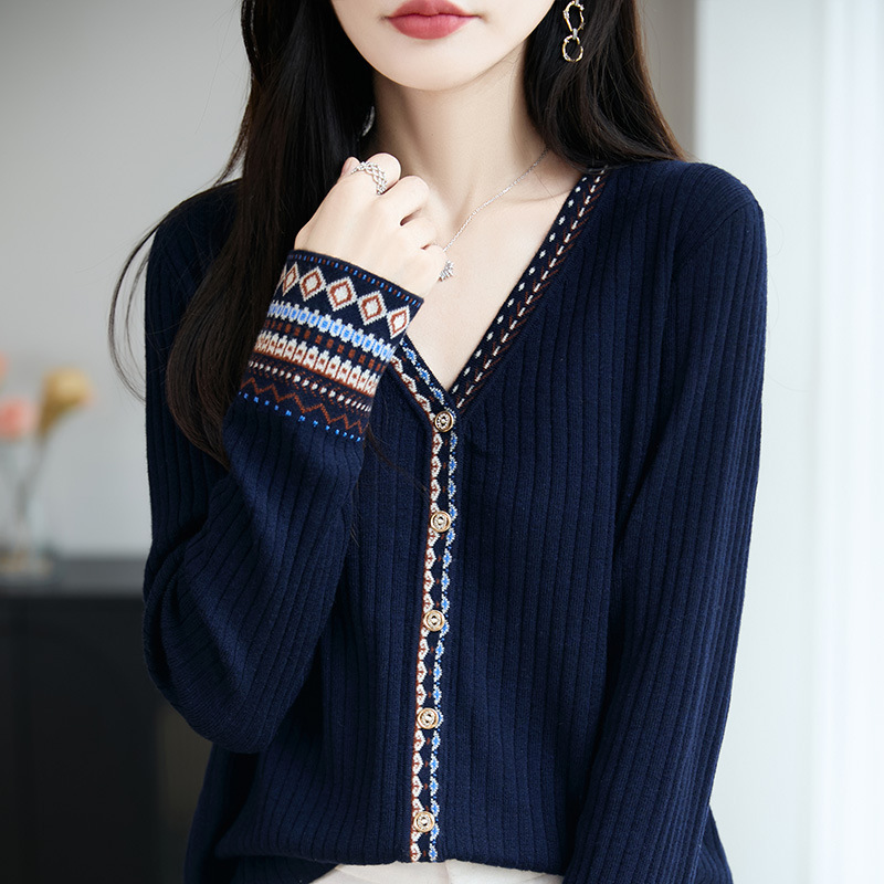 Retro Ethnic Style Jacquard Knitted Cardigan Women's Short Outwear Sweater 2025 New Outerwear Women's Tops Autumn