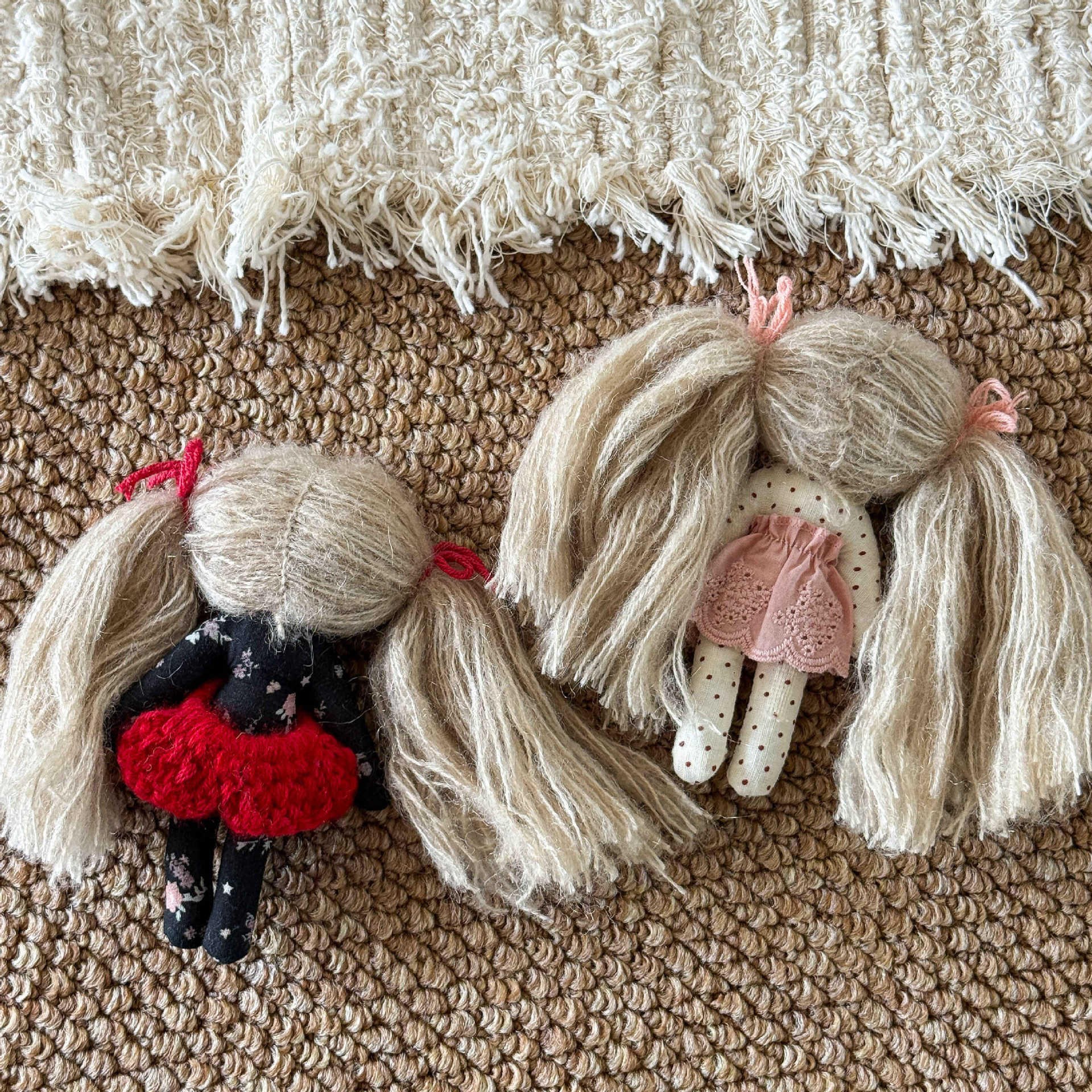 Sugar Pear ropa infantil muñecas juguetes para niños 2025 nuevo dibujos animados para niñas muñecas de tela lindas muñecas de niña muñeca bebé