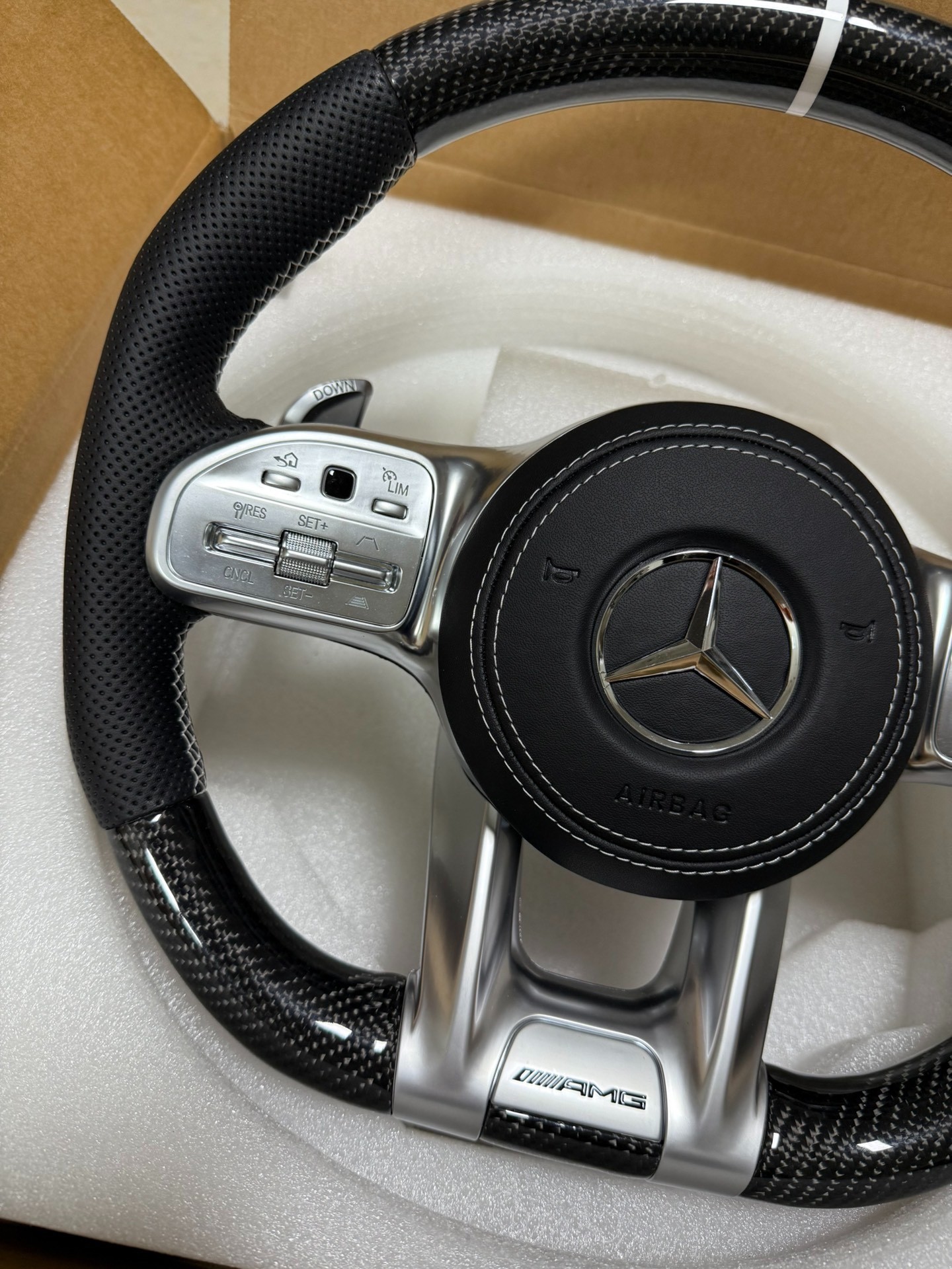 Suitable for Mercedes-Benz AMG steering wheel assembly upgrades and modifications; cross-border supply, factory direct sales, and foreign trade