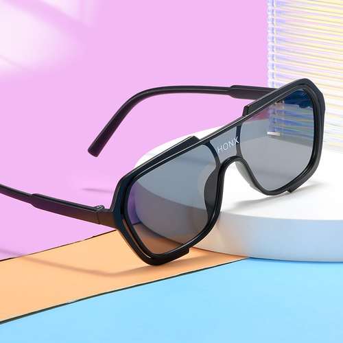Children's sunglasses, fashionable one-piece large-frame sunglasses, anti-UV, personalized street photography, boys and girls, trendy glasses