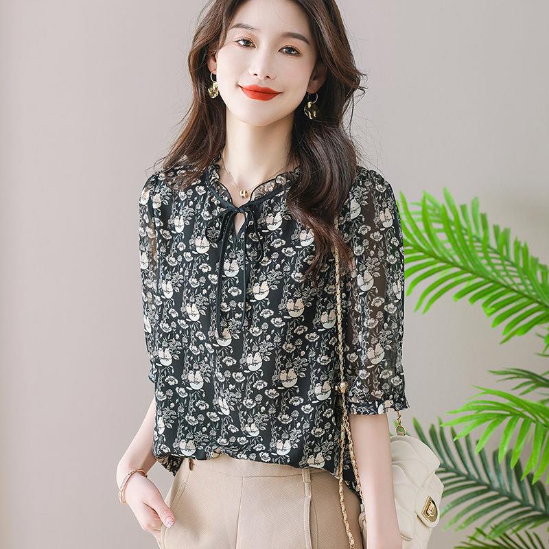 薄款雪纺中袖上衣女夏花边领短款小衫配裙子宽松遮肚子夏装