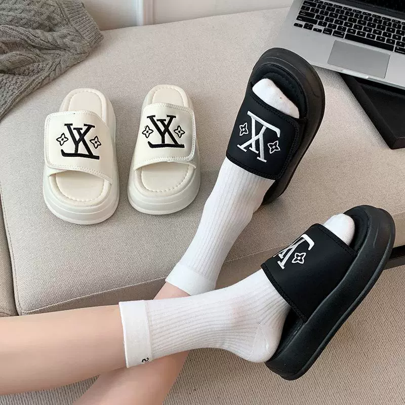 Волшебные шлепанцы женские наружные носить 2024 новые летние удобные кексы пляжные туфли легкие толстые подошвы дикие тапочки