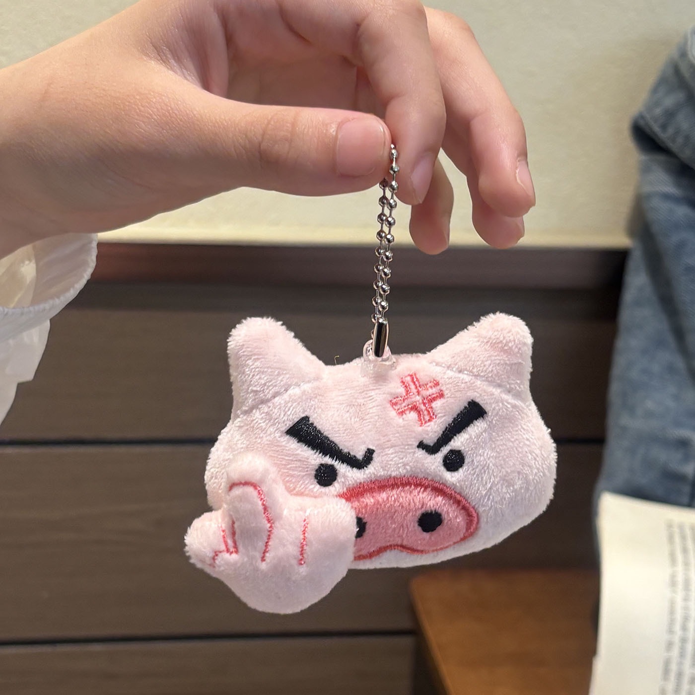 Cute and Creative Pig Keychain Pendant, Quirky Emotion Expression, Niche Doll Toy, Backpack Decoration Gift
