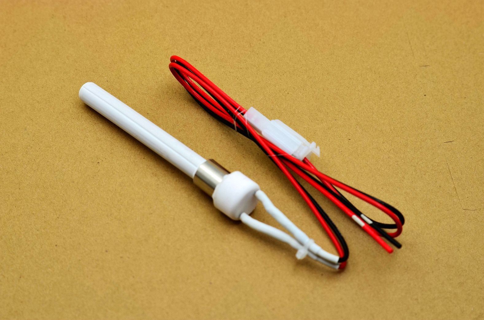 D10L100-瓷盖钢筒 (76)