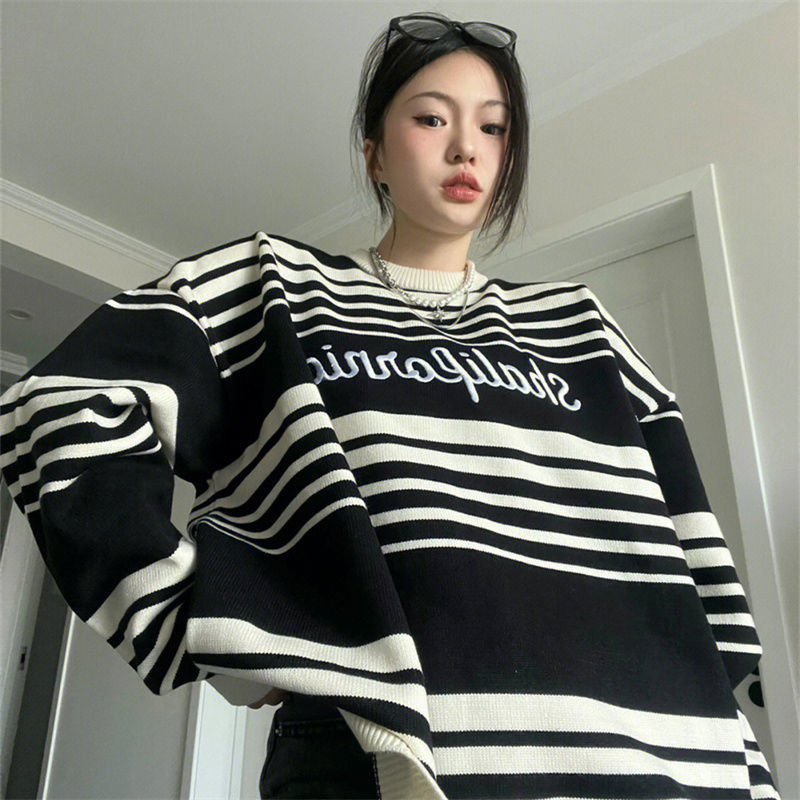 Women's Loose Japanese Style Retro Striped Sweater Image 3