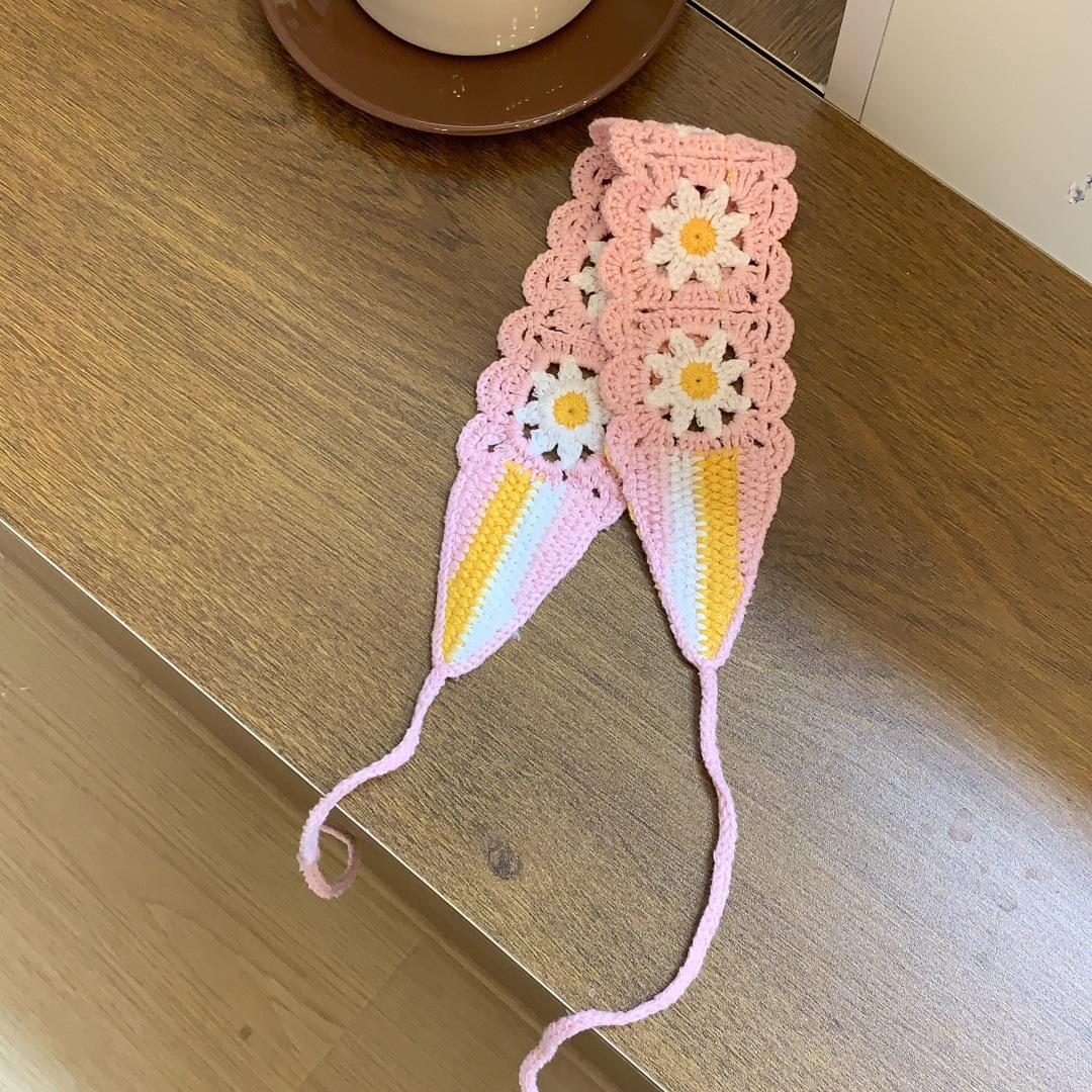 Versión coreana de crochet de punto retro hecho a mano hueco dulce y lindo cinturón para el cabello bufanda triangular de color femenino pañuelo de estilo literario