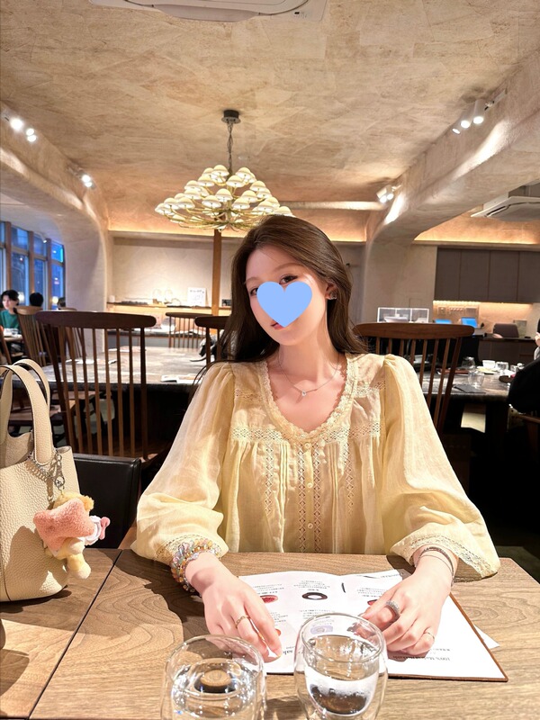 Butterfly-Style Gentle Slimming Lace Water-Sleeve Ramie Doll Shirt Loose Tencel Ramie Blouse for Women Butterfly-Style Gentle Slimming Lace Water-Sleeve Ramie Doll Shirt Loose Tencel Ramie Blouse for Women