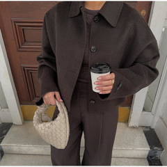 実写-襟をめくる長袖の短いボタンのコート2024欧米の国境を越えたファッション女性のゆるいカジュアルコート