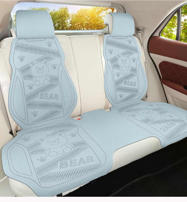 Cute bear-patterned, lightweight, and breathable car seat cushion made of soft suede, suitable for all seasons