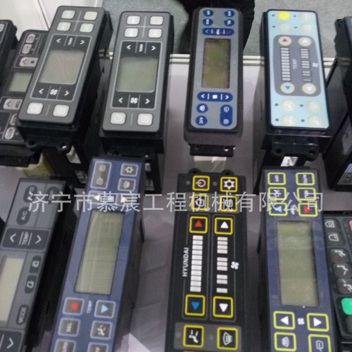 厂家批发零售挖掘机PC360-7空调面板 挖掘机各机型配件