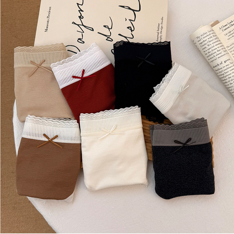 Autumn and Winter Brushed Underwear for Girls 2025 New Women's Pure Cotton Antibacterial Cotton Crotch Lace Self-Heating Triangle Shorts