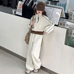 ネットの赤い女の子の韓国版のカジュアルなスーツの中で大きい子供の春秋の新型の洋気の立襟の上着のまっすぐな筒のズボンの2つのセット