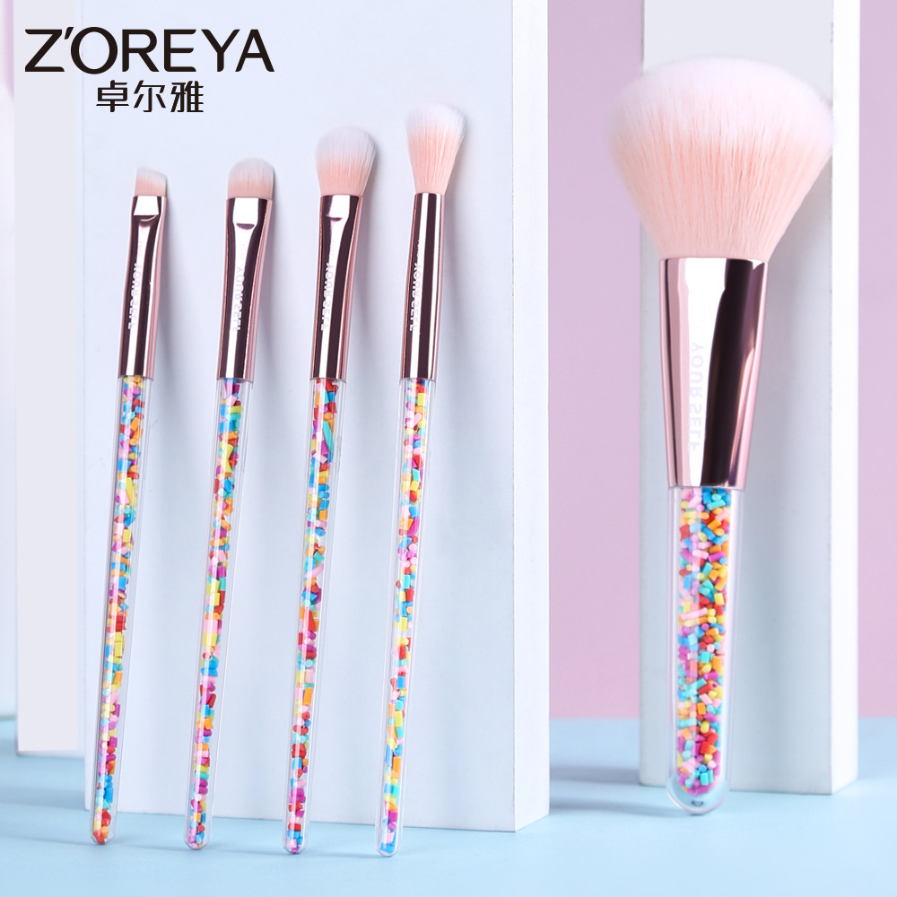 Zhuolya herramientas de maquillaje de belleza cepillo de sombra de ojos polvo suelto cepillo traje principiante 5 tabletas de caramelo cepillo de maquillaje conjunto completo