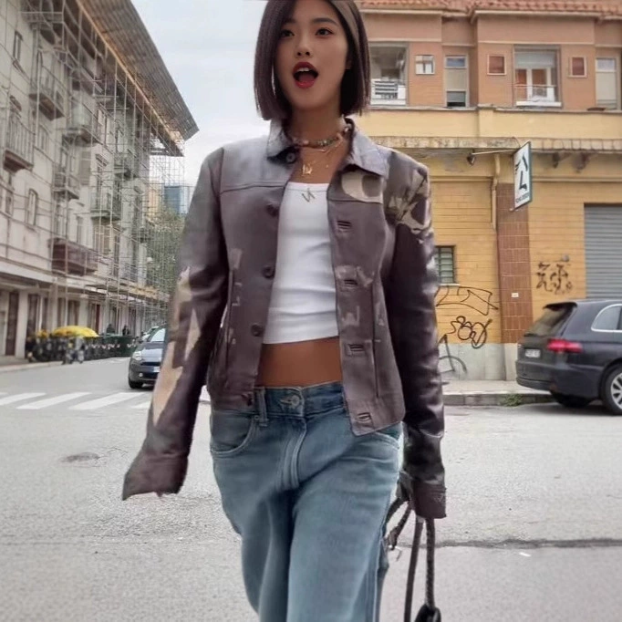 2024 зимний новый женский европейский стиль моды простой дикий принт кожаное пальто с длинными рукавами