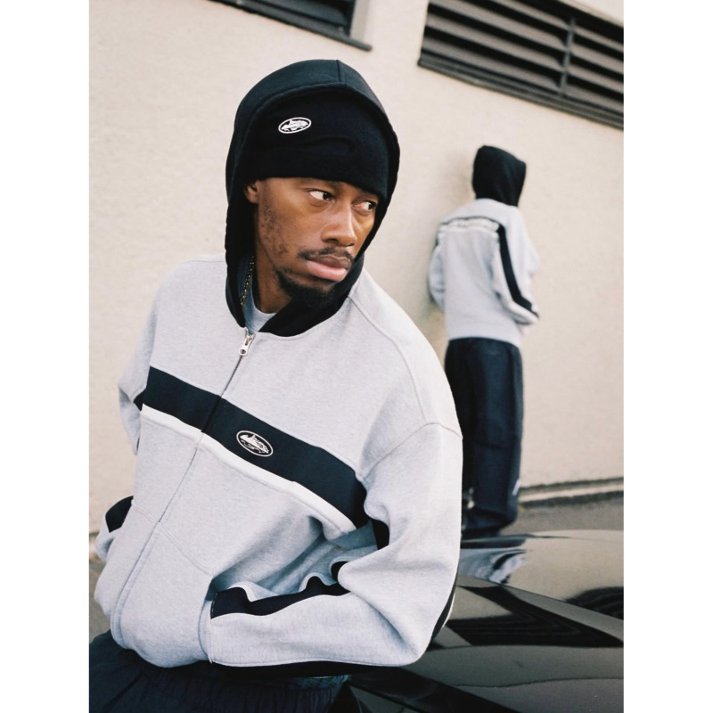 Corteiz Hooded Zip-Up Sweatshirt, Same Style as European and American Celebrities, Hip-Hop, Casual, Loose Fit, Versatile, Warm, and Easy to Match Corteiz Hooded Zip-Up Sweatshirt, Same Style as European and American Celebrities, Hip-Hop, Casual, Loose Fit, Versatile, Warm, and Easy to Match