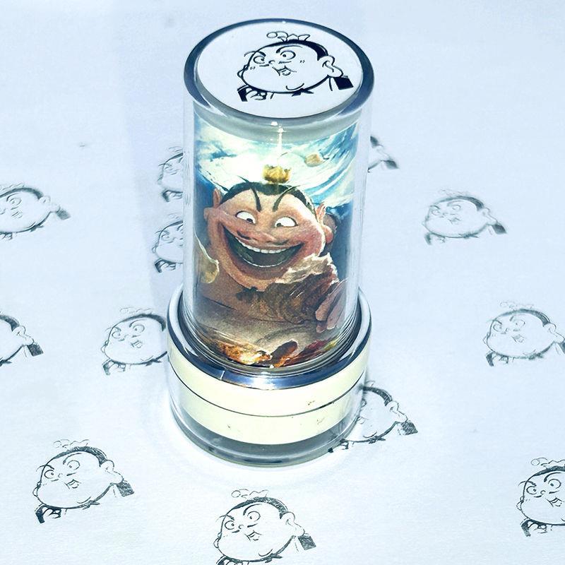 재미있는 Taiyi 실제 사람 [무료 검정 잉크]